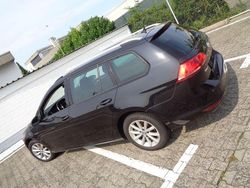 Schwarz Gebraucht 2016 VW Golf VII LOUNGE Limousine | 9.290 € (Guter Preis)