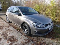 Grau Gebraucht 2015 VW Golf VII Cup Limousine | 11.990 € (Fairer Preis)