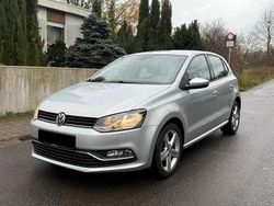 Silber Gebraucht 2015 VW Polo Comfortline Limousine | 8.999 € (Fairer Preis)
