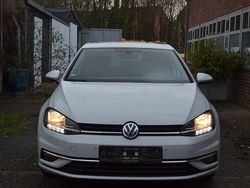 Weiß Gebraucht 2018 VW Golf Limousine | 8.970 € (Fairer Preis)