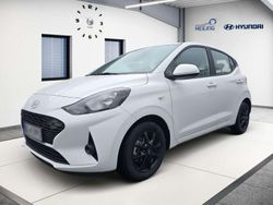 Weiß Gebraucht 2024 Hyundai i10 Select Kleinwagen | 16.249 € (Fairer Preis)