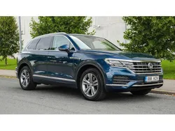 Blau Gebraucht 2018 VW Touareg SUV | 35.888 € (Guter Preis)
