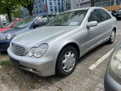 Silber Gebraucht 2001 Mercedes C180 Elegance Limousine | 2.790 € (Fairer Preis)