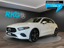 Weiß Gebraucht 2024 Mercedes A250 Progressive Kleinwagen | 30.440 € (Guter Preis)