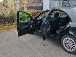 Schwarz Gebraucht 2005 Mercedes C180 Limousine | 3.200 € (Guter Preis)