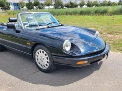 Schwarz Gebraucht 1992 Alfa Romeo Spider Cabrio | 16.000 €