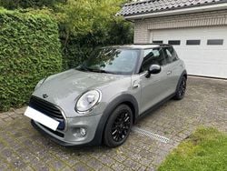 Grau Gebraucht 2017 Mini Cooper D Kleinwagen | 16.400 € (Etwas zu teuer)