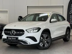 Unilack polarweiß Gebraucht 2024 Mercedes GLA180 Progressive SUV | 35.390 € (Fairer Preis)
