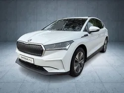 Weiß Gebraucht 2021 Skoda Enyaq iV Loft SUV | 24.790 € (Teuer)