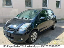 Schwarz Gebraucht 2010 Toyota Yaris Life Limousine | 3.300 € (Fairer Preis)