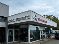 Grün Gebraucht 2016 Peugeot 2008 Allure SUV | 9.990 € (Fairer Preis)