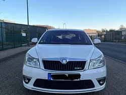 Weiß Gebraucht 2009 Skoda Octavia RS Kombi | 3.900 €