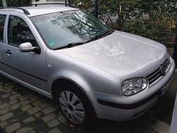 Silber Gebraucht 2001 VW Golf IV Kombi | 2.500 € (Etwas zu teuer)
