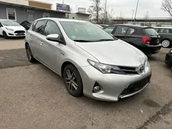 Grau Gebraucht 2015 Toyota Auris Hybrid Edition Limousine | 11.450 € (Guter Preis)
