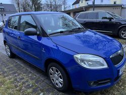 Blau Gebraucht 2009 Skoda Fabia Classic Limousine | 1.250 € (Guter Preis)