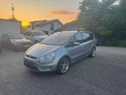 Cosmicsilber metallic Gebraucht 2006 Ford S-MAX Titanium Van / Kleinbus | 1.899 € (Guter Preis)
