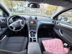 Silber Gebraucht 2013 Ford Mondeo Titanium Kombi | 3.999 € (Fairer Preis)