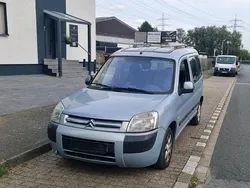 Blau Gebraucht 2005 Citroën Berlingo Van / Kleinbus | 1.799 € (Guter Preis)