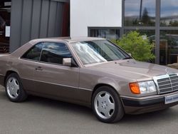 Beige Gebraucht 1992 Mercedes 320 Coupé | 18.900 €