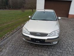 Beige Gebraucht 2004 Ford Mondeo Ghia Limousine | 1.950 € (Fairer Preis)