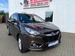 Braun Gebraucht 2011 Hyundai ix35 Style SUV | 7.990 € (Fairer Preis)