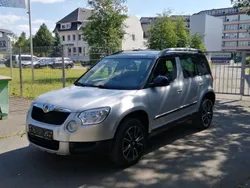 Silber Gebraucht 2014 Skoda Yeti Adventure SUV | 13.999 € (Etwas zu teuer)
