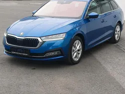 Blau Gebraucht 2020 Skoda Octavia First Edition Kombi | 14.799 € (Etwas zu teuer)