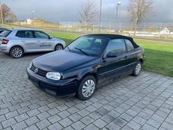 Blau Gebraucht 1998 VW Golf Cabrio | 1.000 €