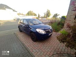 Blau Gebraucht 2009 Dacia Sandero Kleinwagen | 1.600 €