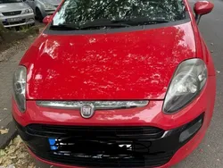Rot Gebraucht 2011 Fiat Punto Kleinwagen | 2.500 € (Teuer)