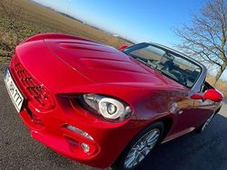 Rot Gebraucht 2018 Fiat 124 Spider Lusso Cabrio | 18.300 € (Guter Preis)