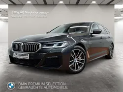 Grau Gebraucht 2022 BMW 530e M Sport Kombi | 35.550 € (Fairer Preis)