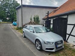 Silber Gebraucht 2012 Audi A4 Ambition Kombi | 5.750 € (Superpreis)