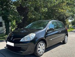 Schwarz Gebraucht 2006 Renault Clio II Authentique Kleinwagen | 850 € (Guter Preis)