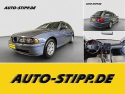 Blau Gebraucht 2001 BMW 520 Kombi | 18.950 €
