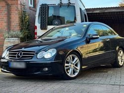 Blau Gebraucht 2009 Mercedes CLK220 Avantgarde Coupé | 7.900 €