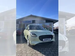 Blau Neu 2025 Suzuki Swift Club Kleinwagen | 15.450 €