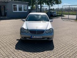 Silber Gebraucht 2003 Mercedes C180 Limousine | 3.600 € (Fairer Preis)