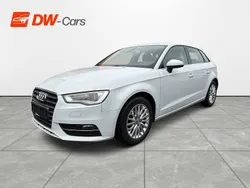 Weiß Gebraucht 2015 Audi A3 Ambiente Kombi | 14.490 € (Fairer Preis)