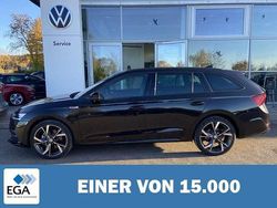 Schwarz metallic Gebraucht 2022 Skoda Octavia SportLine Kombi | 32.060 €