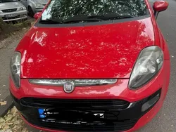 Rot Gebraucht 2011 Fiat Punto Kleinwagen | 2.500 € (Teuer)