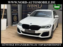 Weiß Gebraucht 2022 BMW 530e M Sport Kombi | 39.850 € (Fairer Preis)