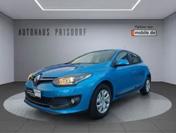 Blau Gebraucht 2015 Renault Mégane III Authentique Limousine | 6.950 € (Fairer Preis)