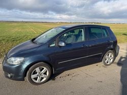 Blau Gebraucht 2011 VW Golf Plus Cross Comfortline Van / Kleinbus | 6.800 € (Guter Preis)