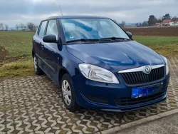 Blau Gebraucht 2011 Skoda Fabia Cool Edition Limousine | 3.650 € (Guter Preis)