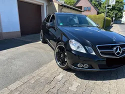 Schwarz Gebraucht 2009 Mercedes C220 Limousine | 8.000 € (Etwas zu teuer)