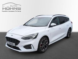 Weiß Gebraucht 2019 Ford Focus ST-Line Limousine | 20.989 € (Teuer)