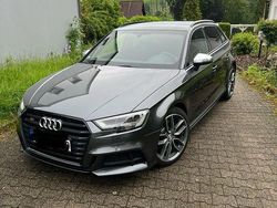 Grau Gebraucht 2019 Audi S3 Comfort Limousine | 26.900 € (Guter Preis)