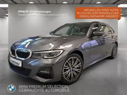 Grau Gebraucht 2022 BMW 330e M Sport Kombi | 32.880 € (Fairer Preis)