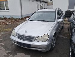 Silber Gebraucht 2002 Mercedes C220 Kombi | 999 € (Fairer Preis)